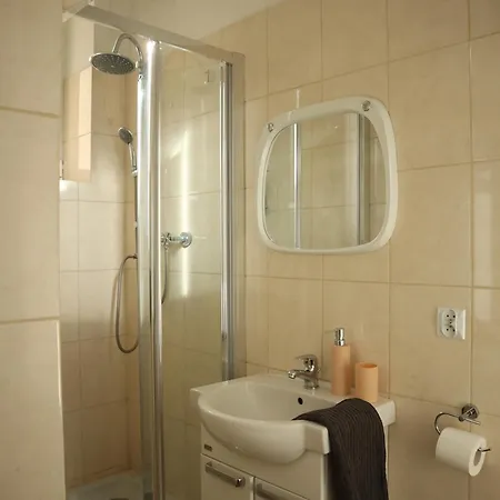 شقة 555 Flat - 55 M² Mieszkanie, 5 Min - Dworzec Glowny *