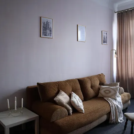 555 Flat - 55 M² Mieszkanie, 5 Min - Dworzec Glowny شقة